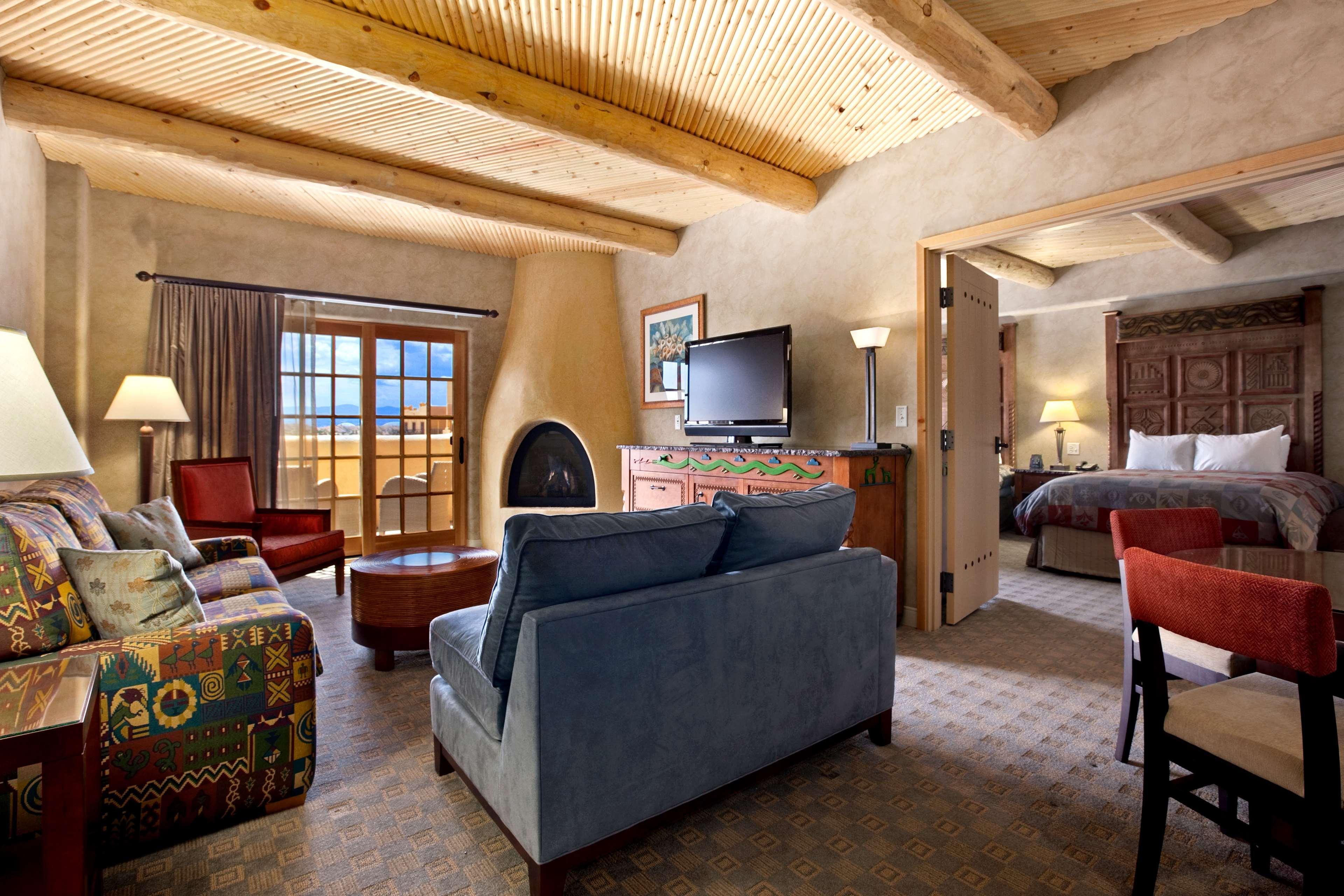 Hilton Santa Fe Buffalo Thunder Hotell Exteriör bild